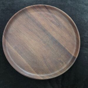 Crate and barrel wood grain melamine set of 2 Plates
